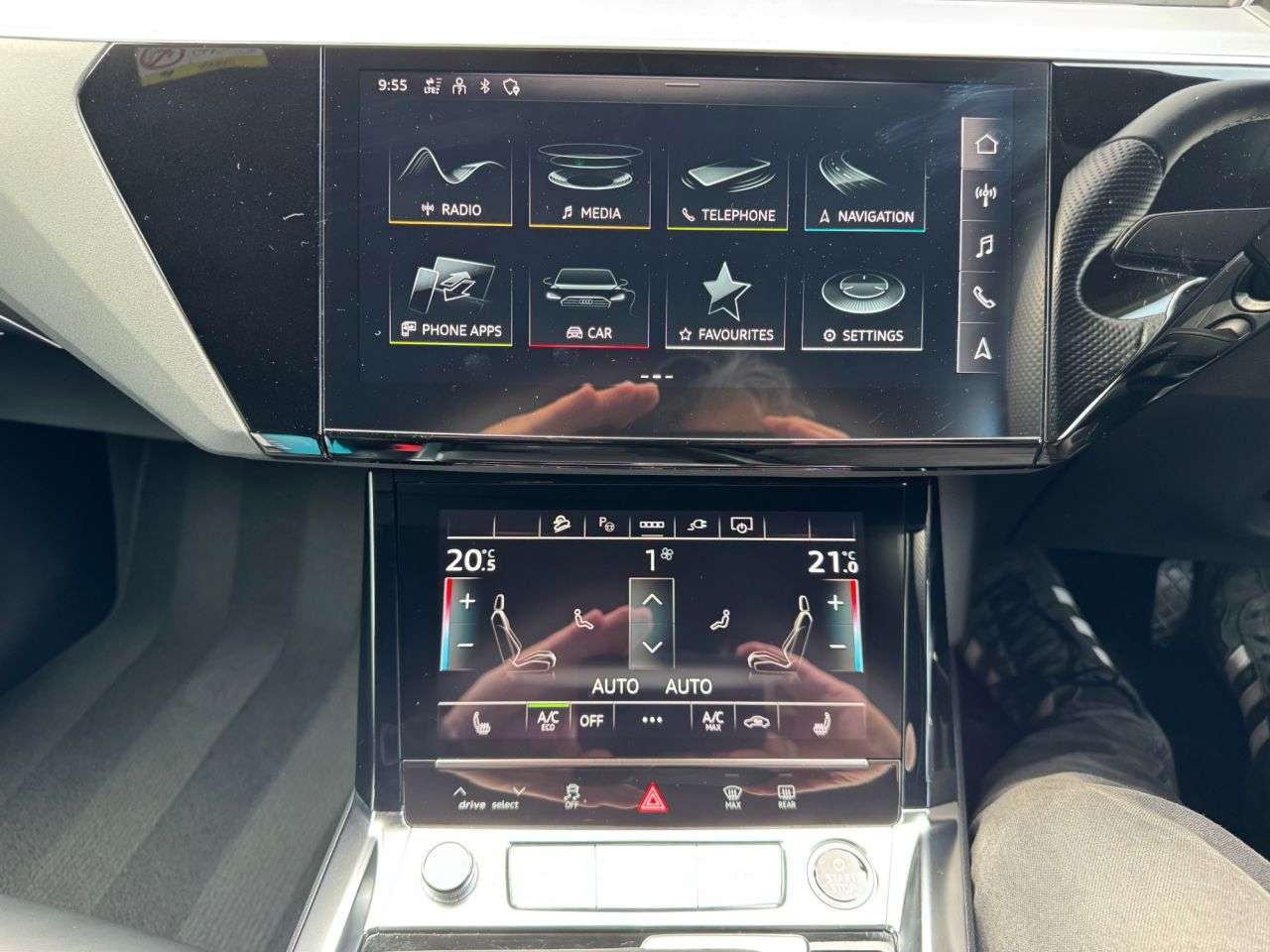 2022 AUDI E-TRON 2022 AUDI E-TRON
