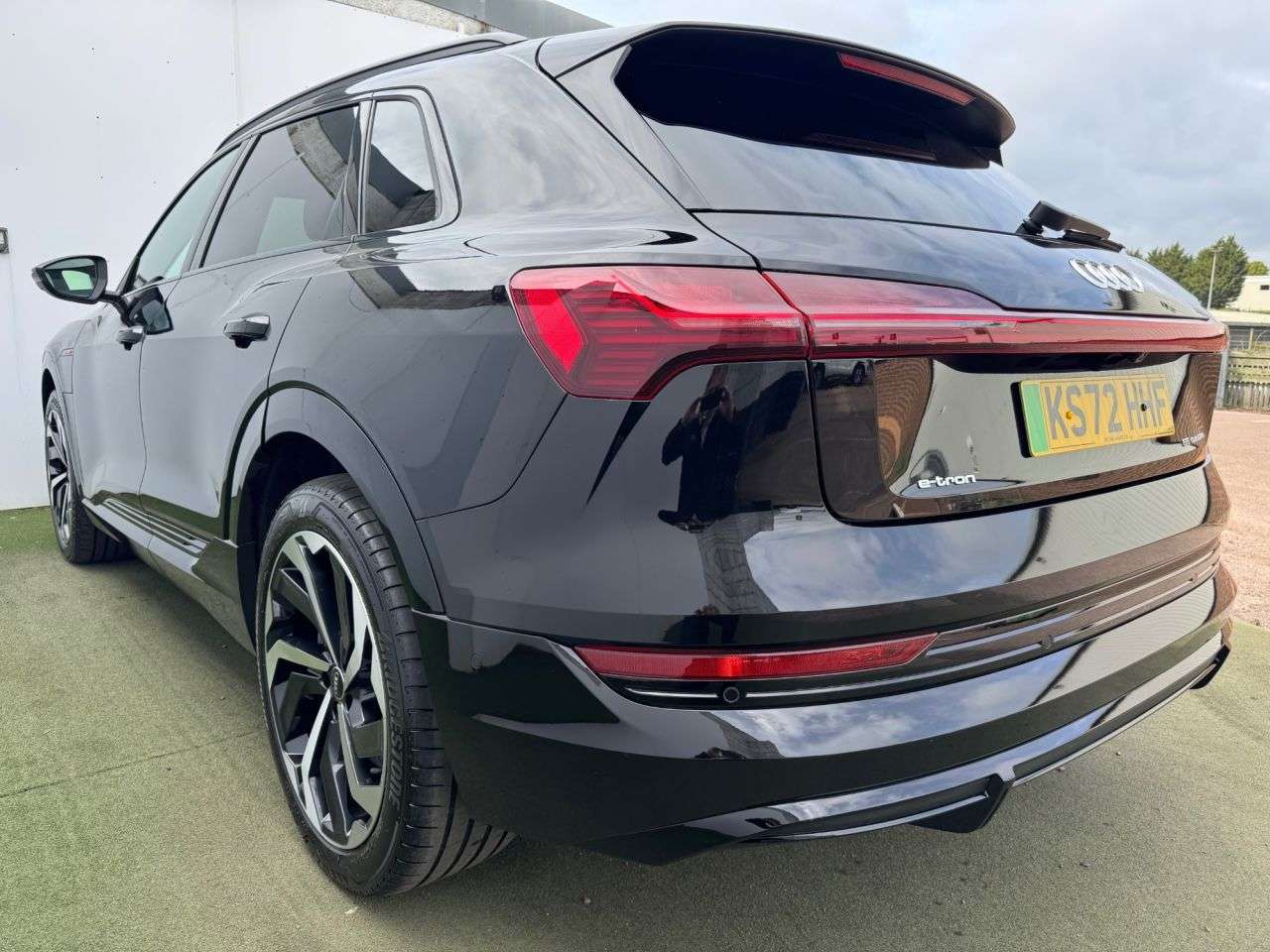 2022 AUDI E-TRON 2022 AUDI E-TRON