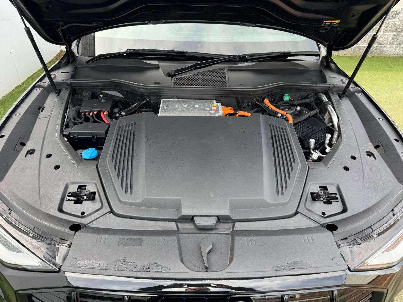 2022 AUDI E-TRON 2022 AUDI E-TRON