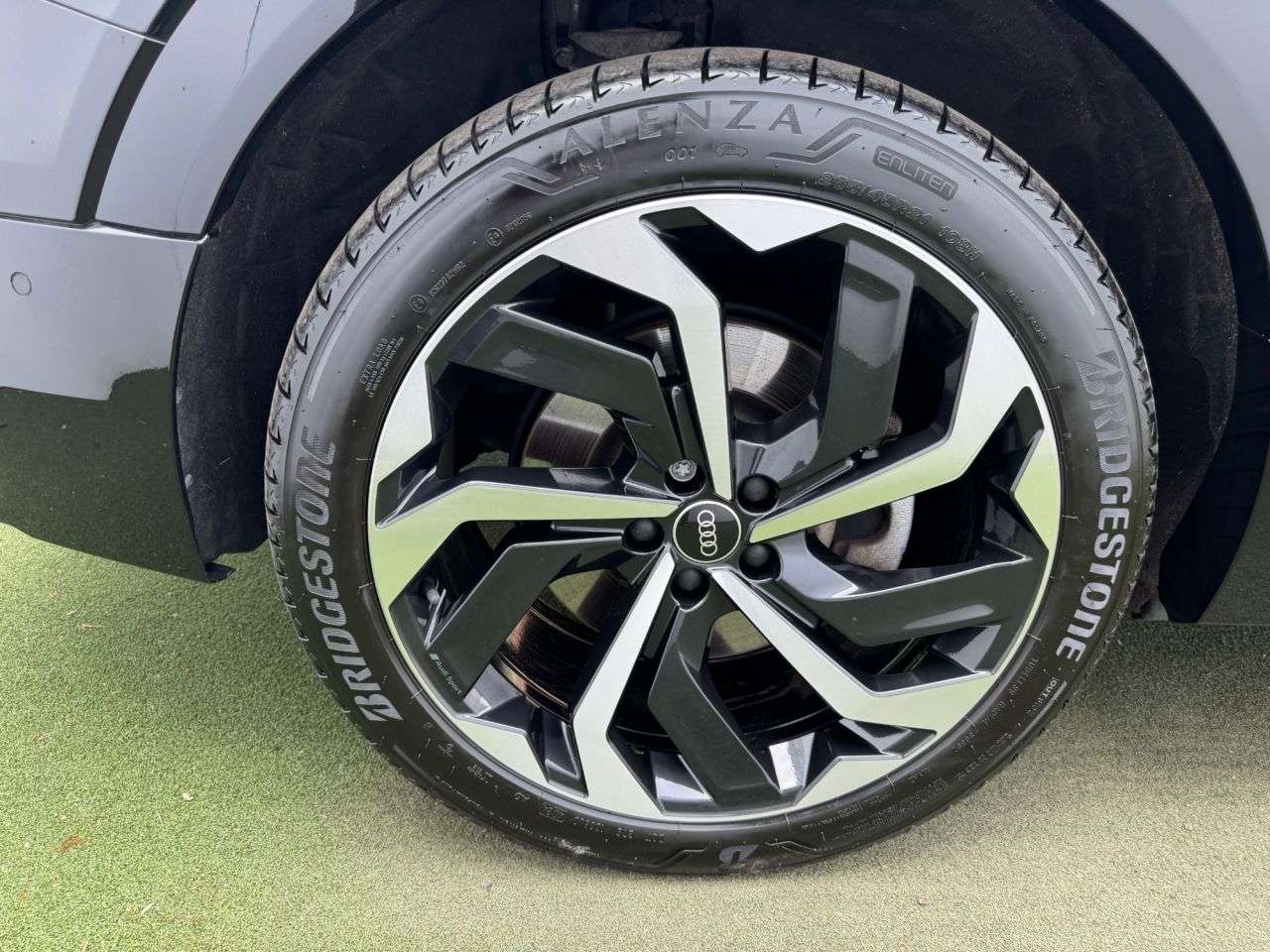 2022 AUDI E-TRON 2022 AUDI E-TRON