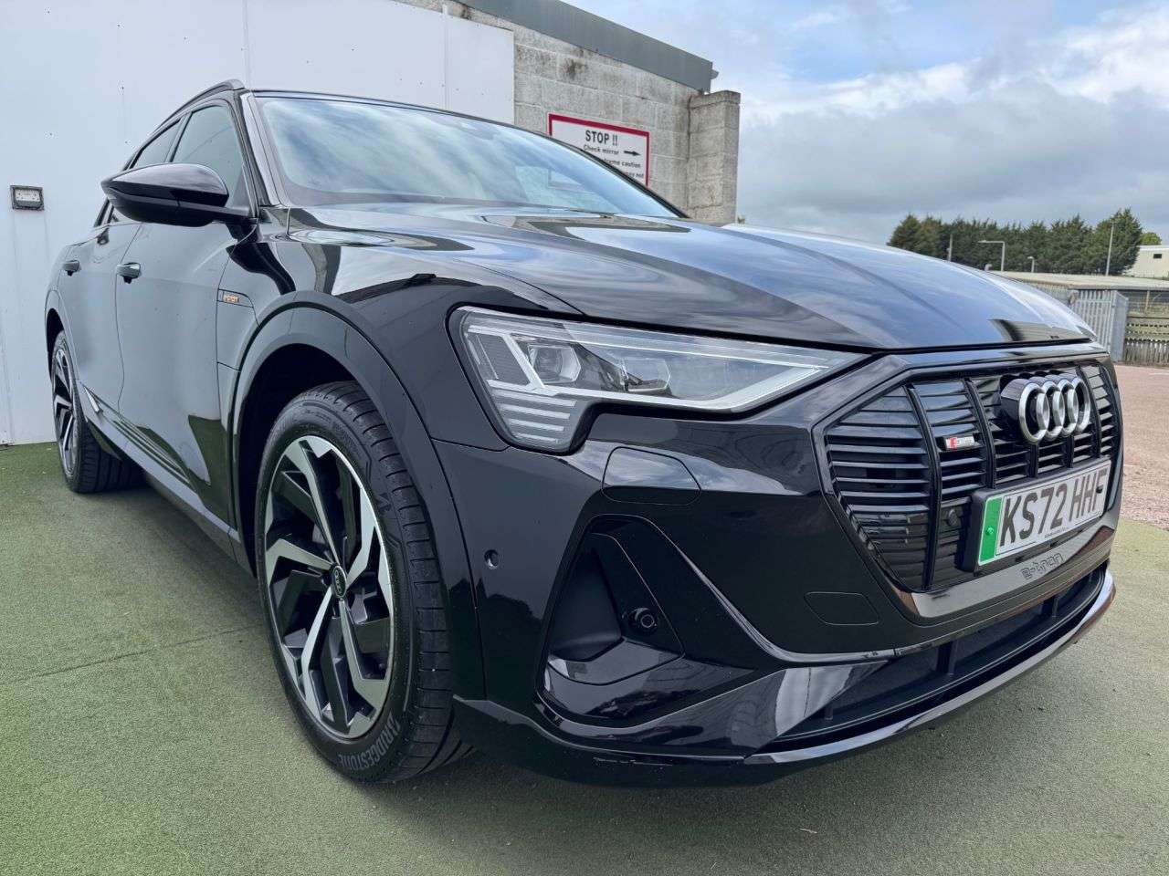 2022 AUDI E-TRON 2022 AUDI E-TRON