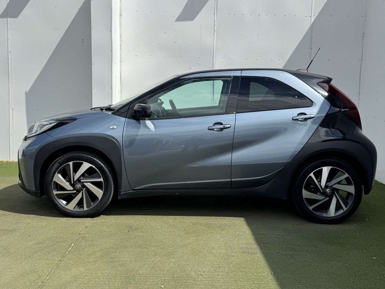 2024 TOYOTA AYGO X 2024 TOYOTA AYGO X