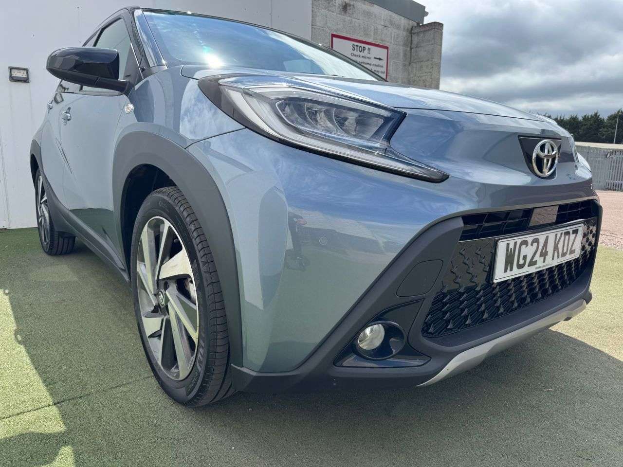 2024 TOYOTA AYGO X 2024 TOYOTA AYGO X