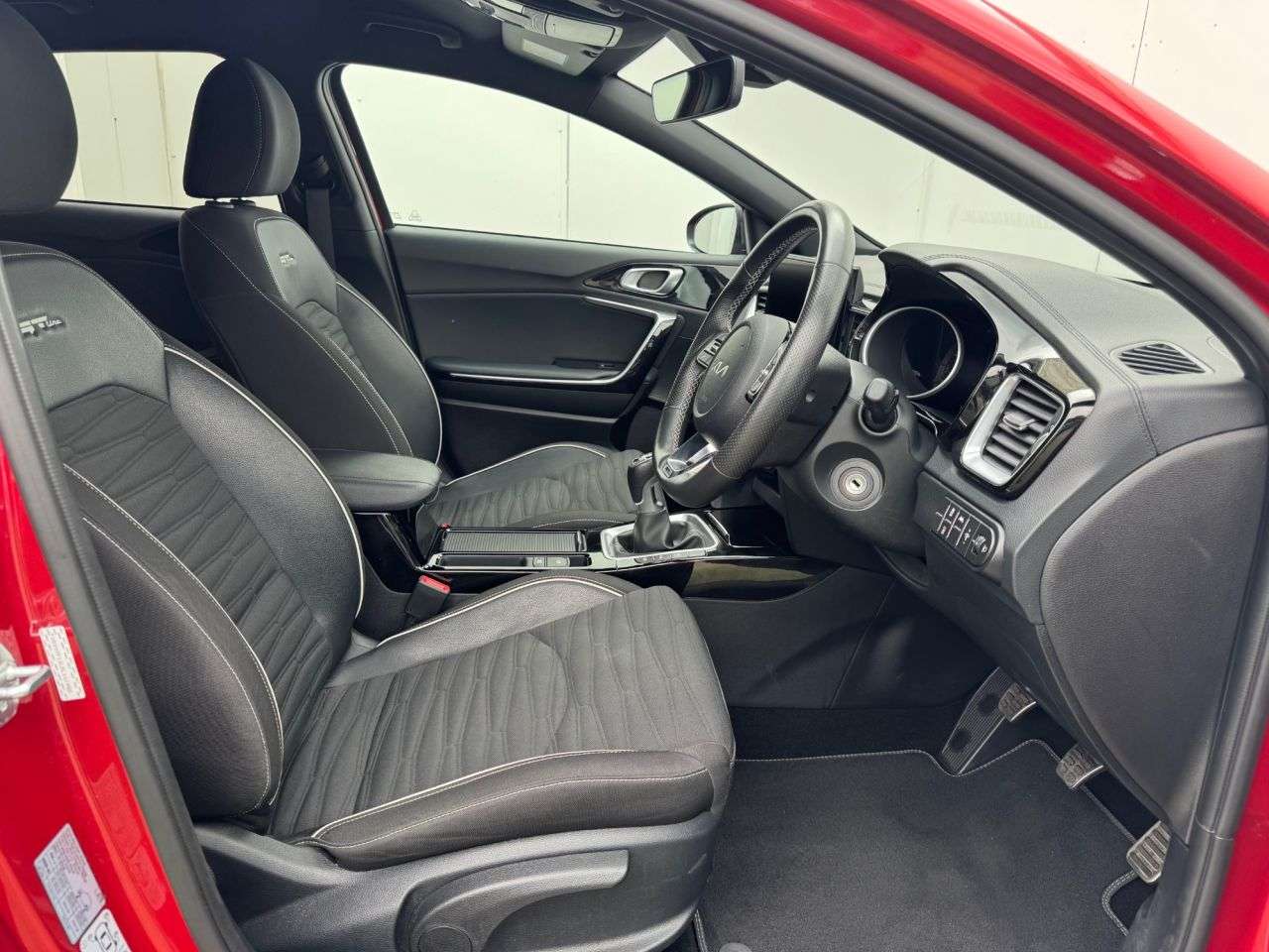 2023 KIA XCEED 2023 KIA XCEED
