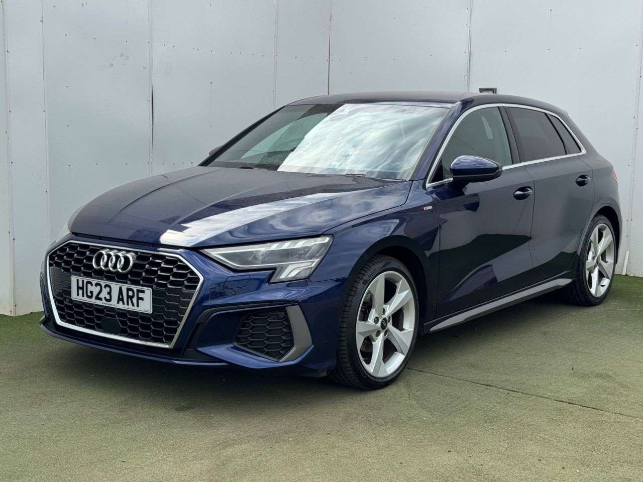 A 2023 AUDI A3 1.5 TFSI 35 S line Sportback 5dr Petrol Manual Euro 6 (s/s) (150 ps) A 2023 AUDI A3 1.5 TFSI 35 S line Sportback 5dr Petrol Manual Euro 6 (s/s) (150 ps)