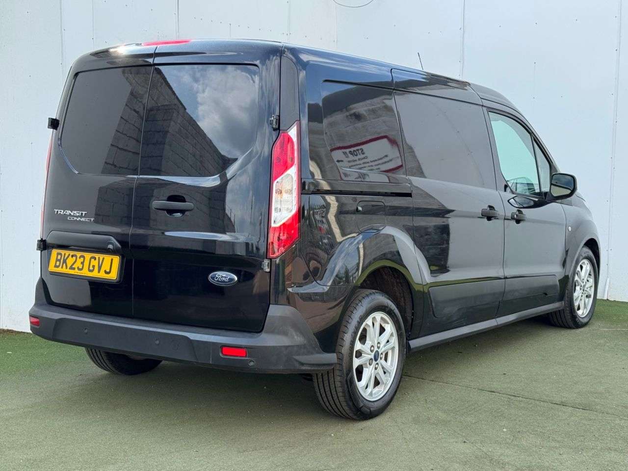 A 2023 FORD TRANSIT CONNECT 1.5 240 EcoBlue Trend Crew Van Double Cab 6dr Diesel Auto L2 Euro 6 (s/s) ( A 2023 FORD TRANSIT CONNECT 1.5 240 EcoBlue Trend Crew Van Double Cab 6dr Diesel Auto L2 Euro 6 (s/s) (