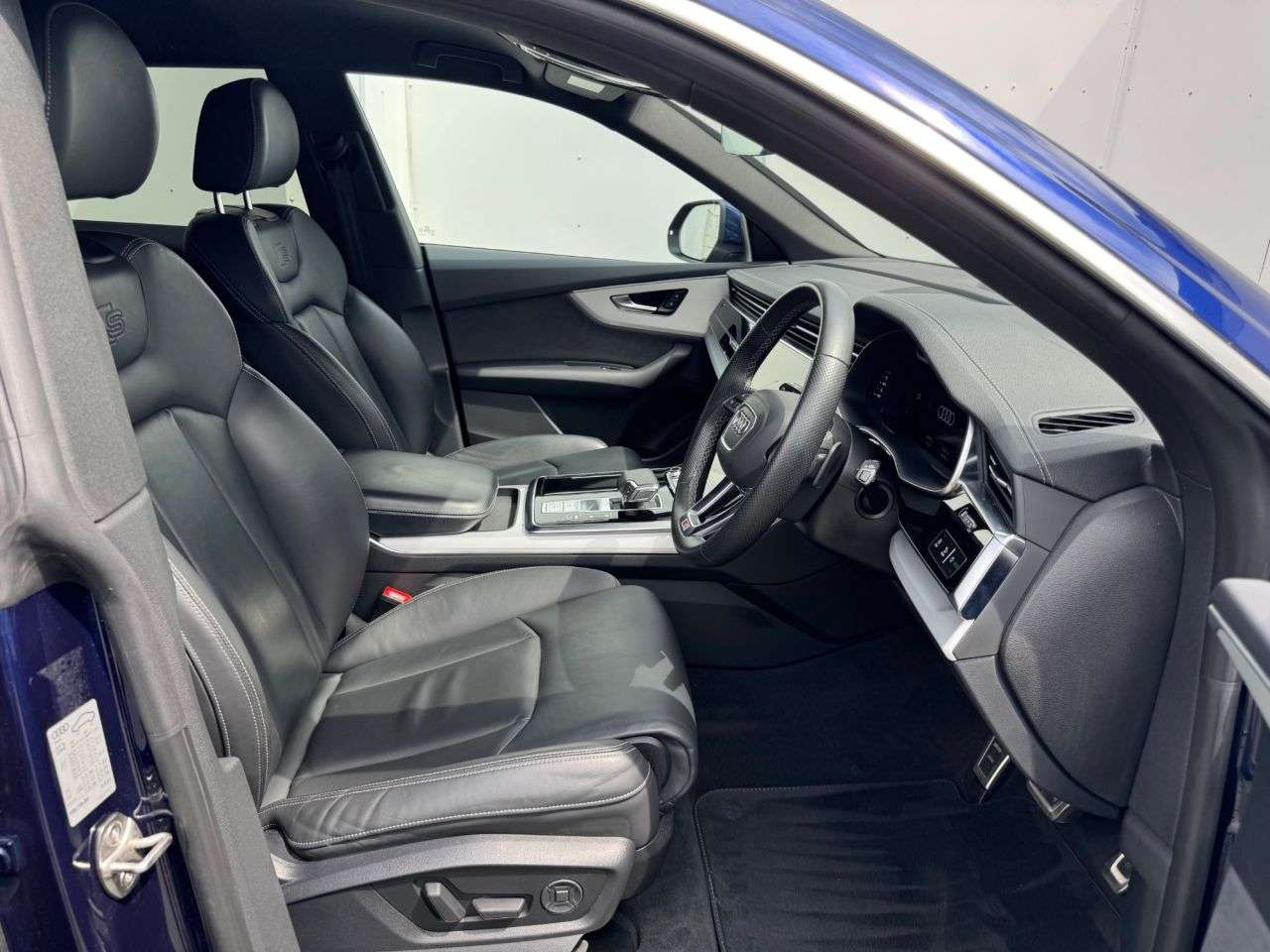 2022 AUDI Q8 2022 AUDI Q8