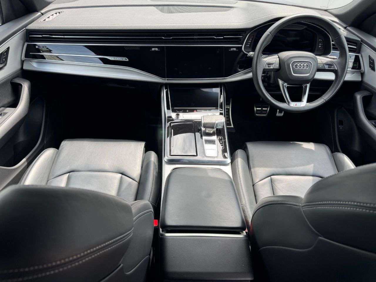 2022 AUDI Q8 2022 AUDI Q8