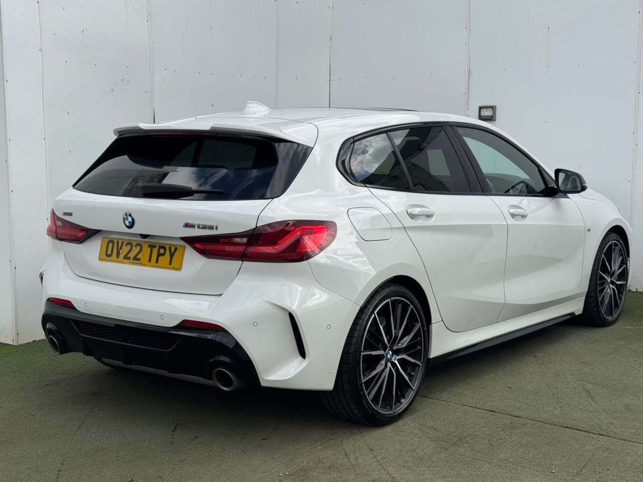A 2022 BMW 1 SERIES 2.0 M135i Hatchback 5dr Petrol Auto xDrive Euro 6 (s/s) (306 ps) A 2022 BMW 1 SERIES 2.0 M135i Hatchback 5dr Petrol Auto xDrive Euro 6 (s/s) (306 ps)