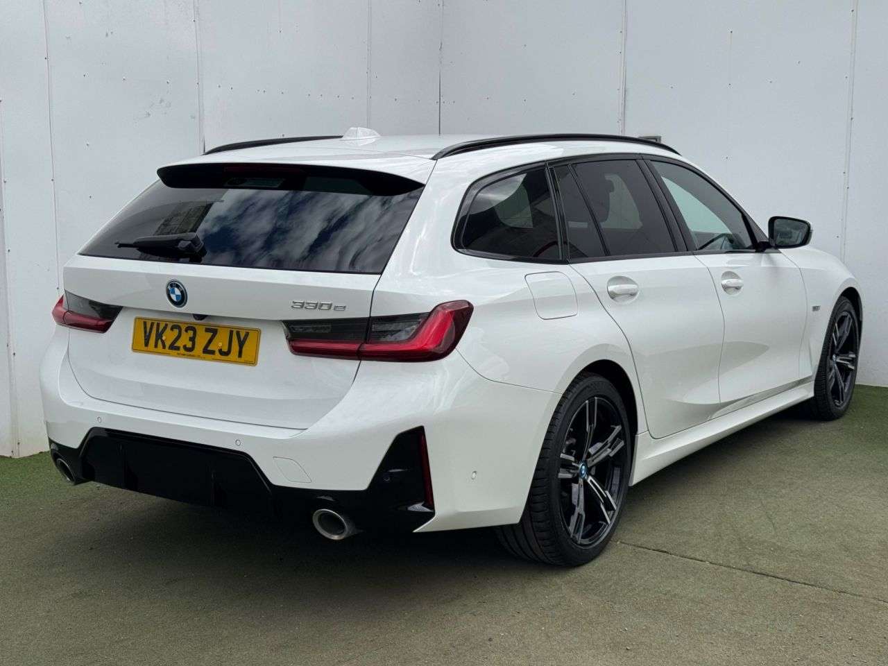 A 2023 BMW 3 SERIES 2.0 330e 12kWh M Sport Touring 5dr Petrol Plug-in Hybrid Auto Euro 6 (s/s) A 2023 BMW 3 SERIES 2.0 330e 12kWh M Sport Touring 5dr Petrol Plug-in Hybrid Auto Euro 6 (s/s)