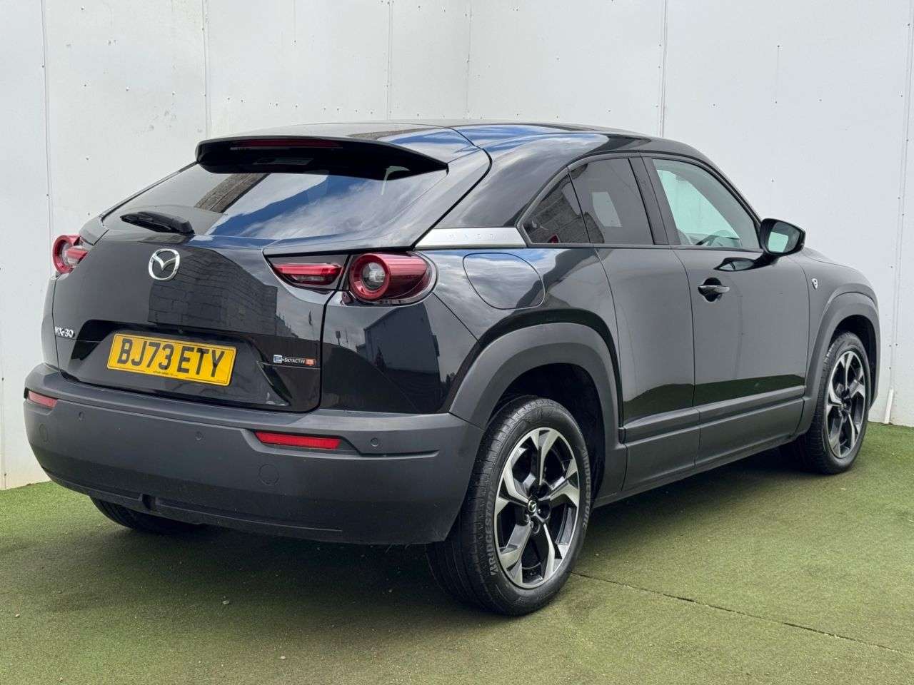 A 2023 MAZDA MX-30 17.8kWh R-EV Exclusive-Line SUV 5dr Petrol Plug-in Hybrid Auto (s/s) (Range A 2023 MAZDA MX-30 17.8kWh R-EV Exclusive-Line SUV 5dr Petrol Plug-in Hybrid Auto (s/s) (Range
