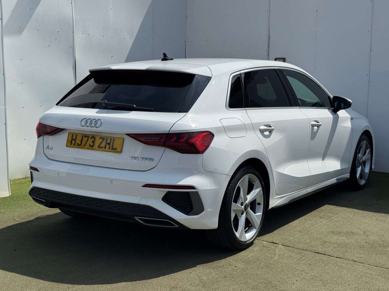 A 2023 AUDI A3 1.5 TFSI 35 S line Sportback 5dr Petrol S Tronic Euro 6 (s/s) (150 ps) A 2023 AUDI A3 1.5 TFSI 35 S line Sportback 5dr Petrol S Tronic Euro 6 (s/s) (150 ps)