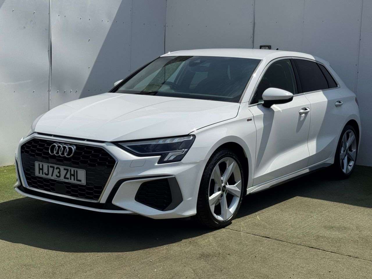 A 2023 AUDI A3 1.5 TFSI 35 S line Sportback 5dr Petrol S Tronic Euro 6 (s/s) (150 ps) A 2023 AUDI A3 1.5 TFSI 35 S line Sportback 5dr Petrol S Tronic Euro 6 (s/s) (150 ps)
