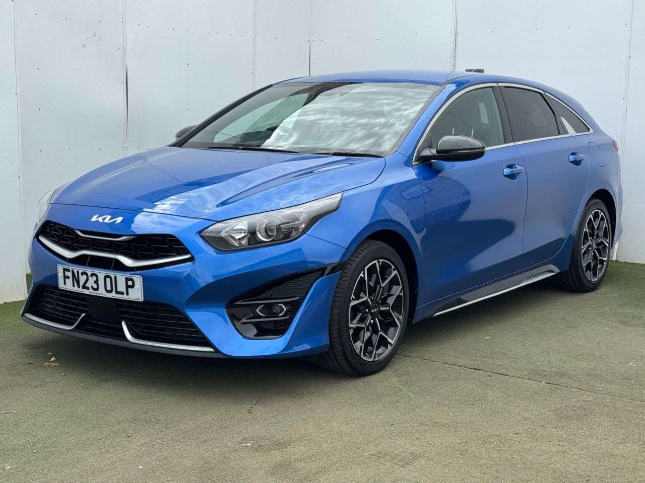 A 2023 KIA PROCEED 1.5 T-GDi GT-Line Shooting Brake 5dr Petrol Manual Euro 6 (s/s) (158 bhp) A 2023 KIA PROCEED 1.5 T-GDi GT-Line Shooting Brake 5dr Petrol Manual Euro 6 (s/s) (158 bhp)