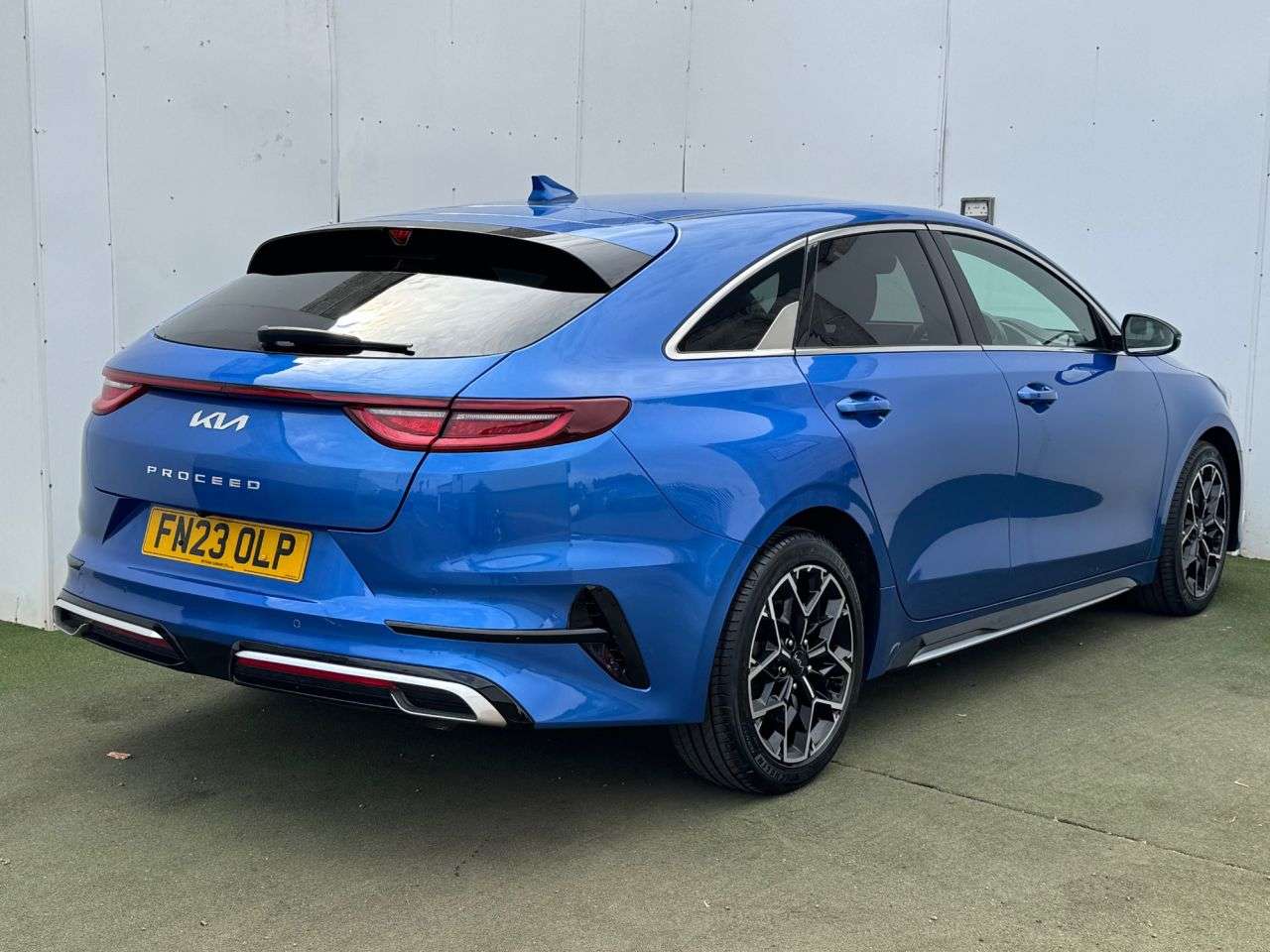 A 2023 KIA PROCEED 1.5 T-GDi GT-Line Shooting Brake 5dr Petrol Manual Euro 6 (s/s) (158 bhp) A 2023 KIA PROCEED 1.5 T-GDi GT-Line Shooting Brake 5dr Petrol Manual Euro 6 (s/s) (158 bhp)