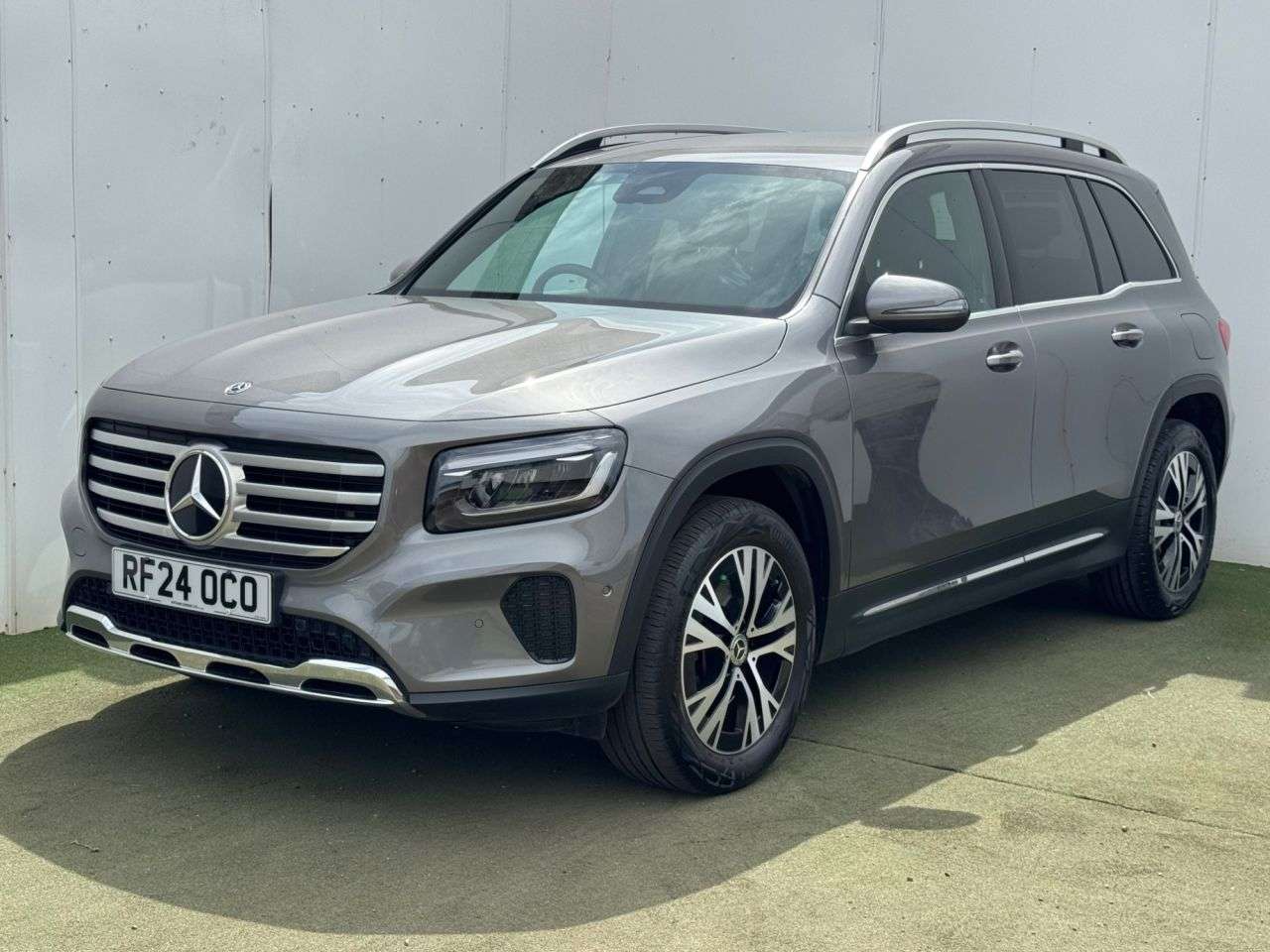 A 2024 MERCEDES-BENZ GLB 2.0 GLB200d Sport (Executive) SUV 5dr Diesel 8G-DCT Euro 6 (s/s) (150 ps) 1 A 2024 MERCEDES-BENZ GLB 2.0 GLB200d Sport (Executive) SUV 5dr Diesel 8G-DCT Euro 6 (s/s) (150 ps) 1