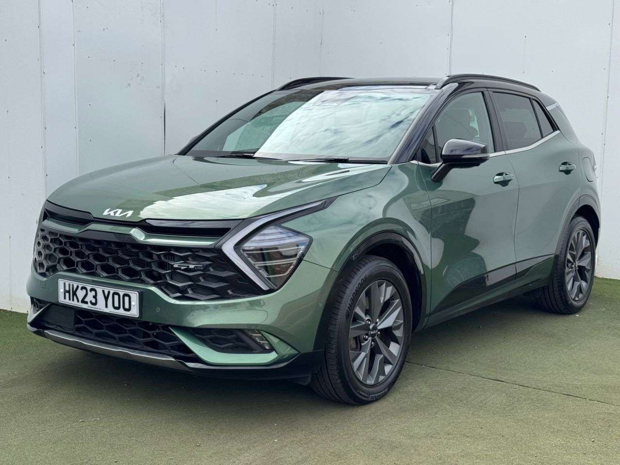 A 2023 KIA SPORTAGE 1.6 h T-GDi GT-Line S SUV 5dr Petrol Hybrid Auto Euro 6 (s/s) (226 bhp) Ful A 2023 KIA SPORTAGE 1.6 h T-GDi GT-Line S SUV 5dr Petrol Hybrid Auto Euro 6 (s/s) (226 bhp) Ful