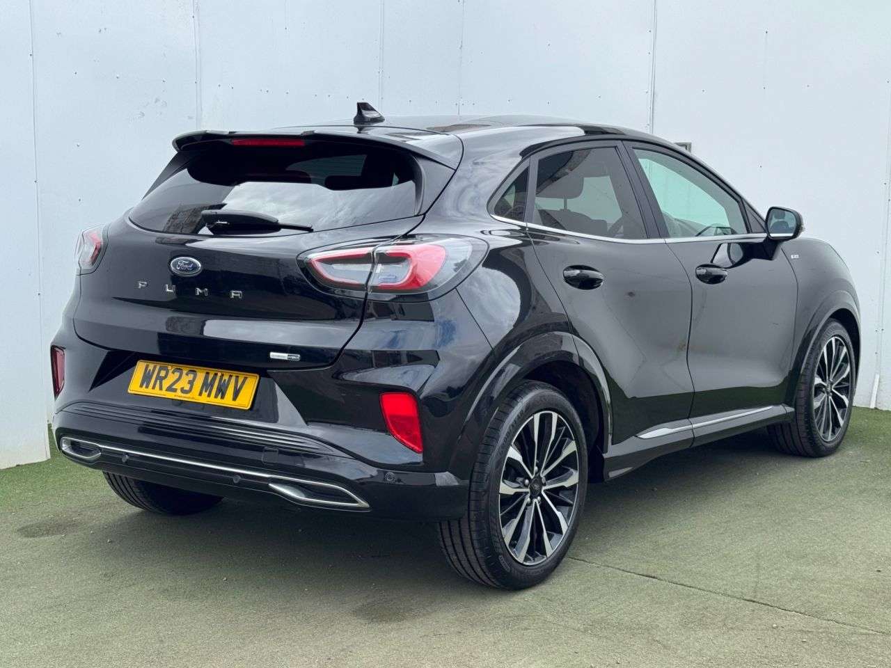 A 2023 FORD PUMA 1.0T EcoBoost MHEV ST-Line Vignale SUV 5dr Petrol Hybrid Manual Euro 6 (s/s A 2023 FORD PUMA 1.0T EcoBoost MHEV ST-Line Vignale SUV 5dr Petrol Hybrid Manual Euro 6 (s/s