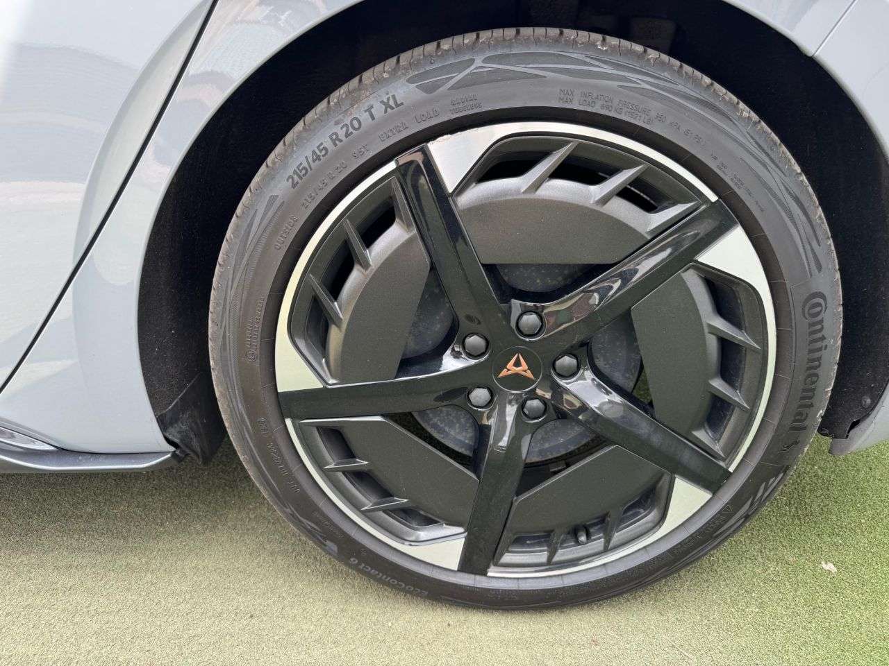 2023 CUPRA BORN 2023 CUPRA BORN