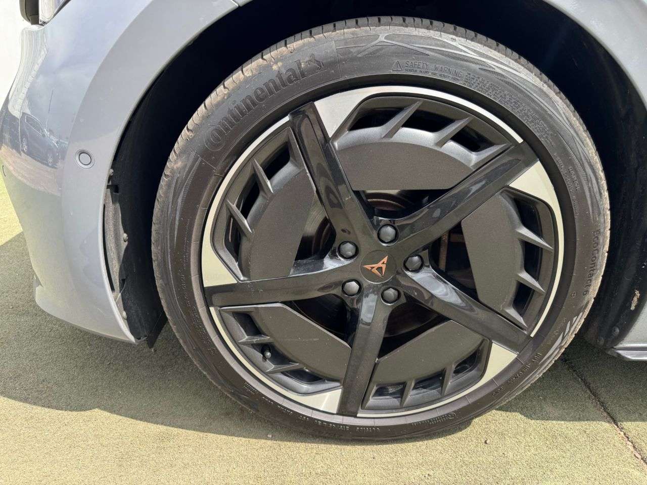 2023 CUPRA BORN 2023 CUPRA BORN