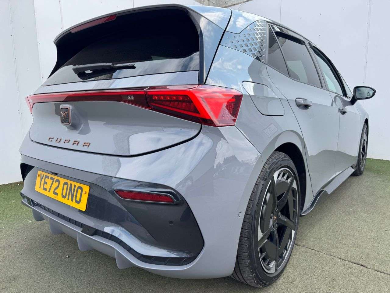 2023 CUPRA BORN 2023 CUPRA BORN