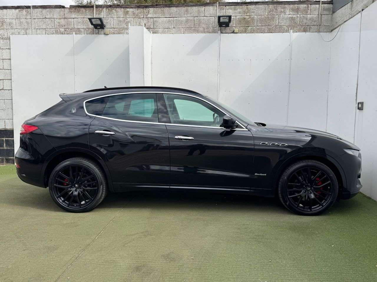 2018 MASERATI LEVANTE 2018 MASERATI LEVANTE