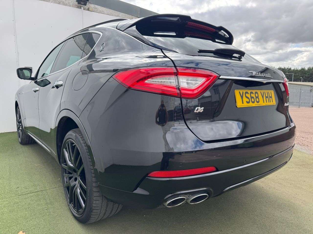 2018 MASERATI LEVANTE 2018 MASERATI LEVANTE