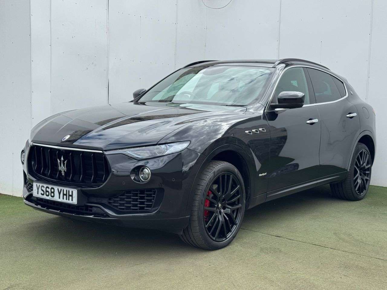 A 2018 MASERATI LEVANTE 3.0D V6 SUV 5dr Diesel ZF 4WD Euro 6 (s/s) (275 ps) Full Maserati History A 2018 MASERATI LEVANTE 3.0D V6 SUV 5dr Diesel ZF 4WD Euro 6 (s/s) (275 ps) Full Maserati History