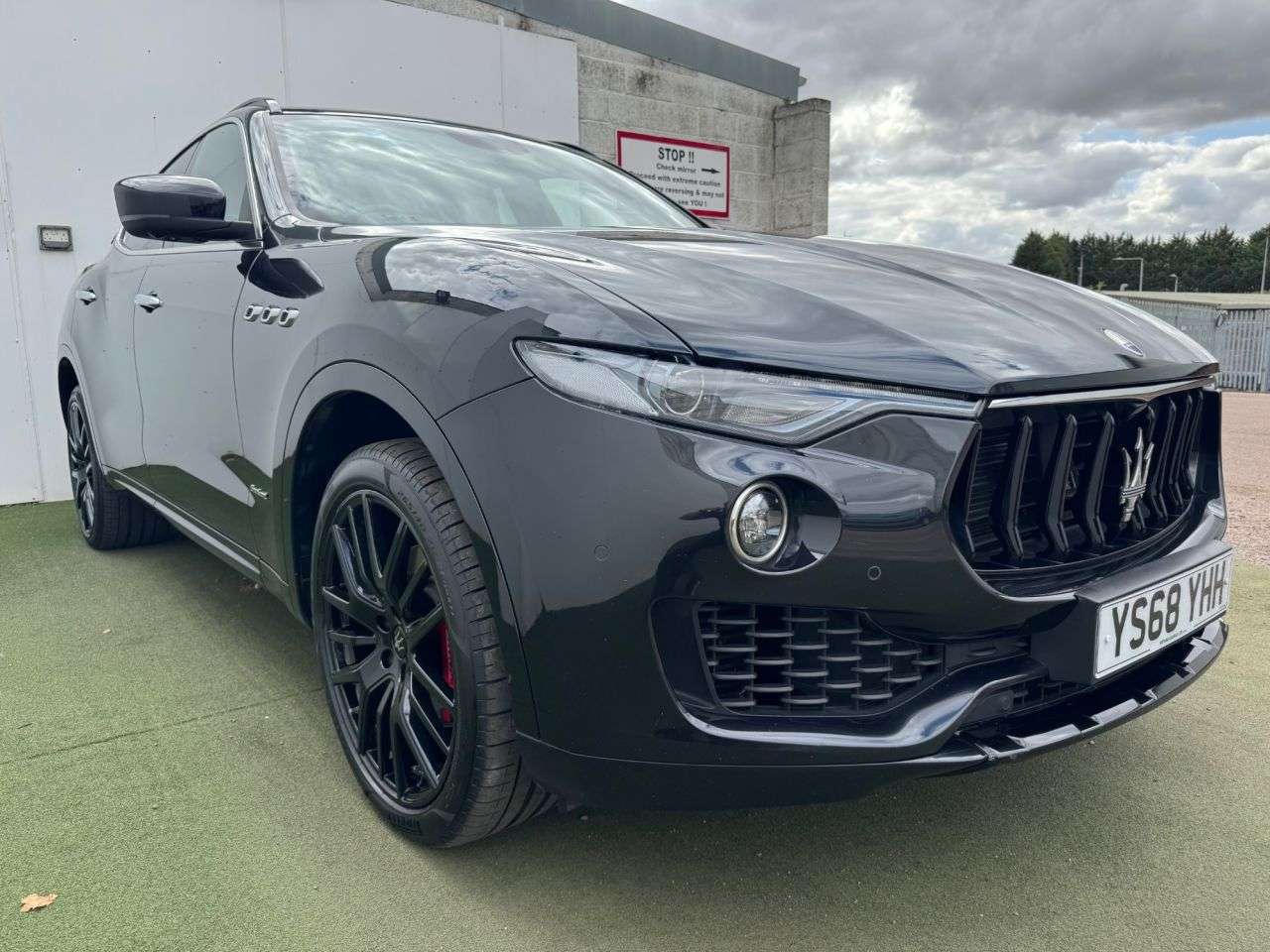2018 MASERATI LEVANTE 2018 MASERATI LEVANTE