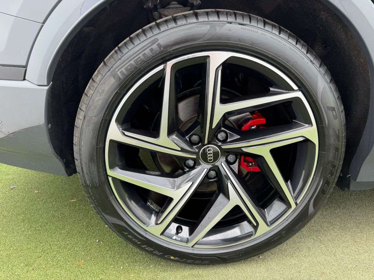 2025 AUDI Q6 E-TRON 2025 AUDI Q6 E-TRON