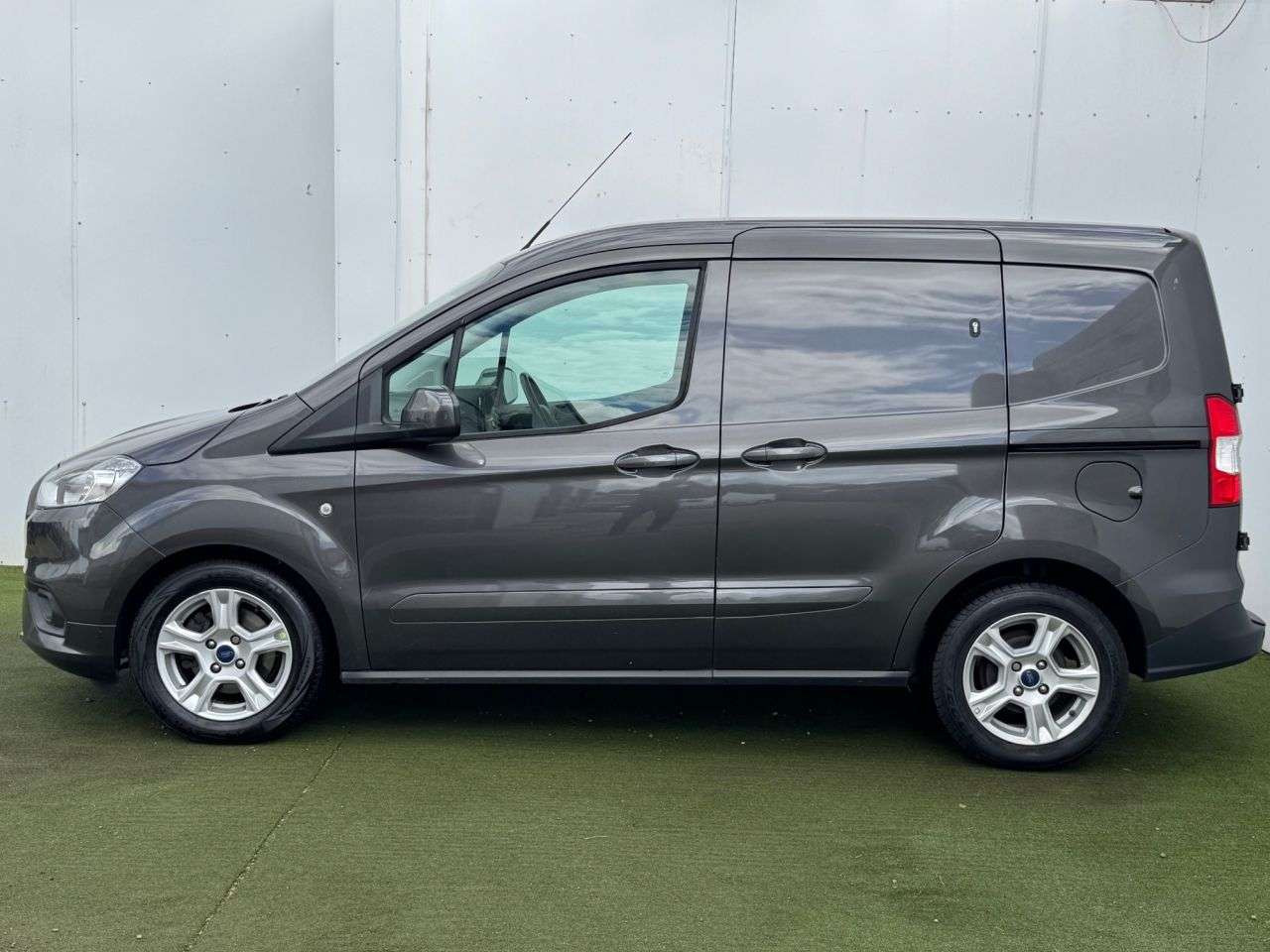 2023 FORD TRANSIT COURIER 2023 FORD TRANSIT COURIER