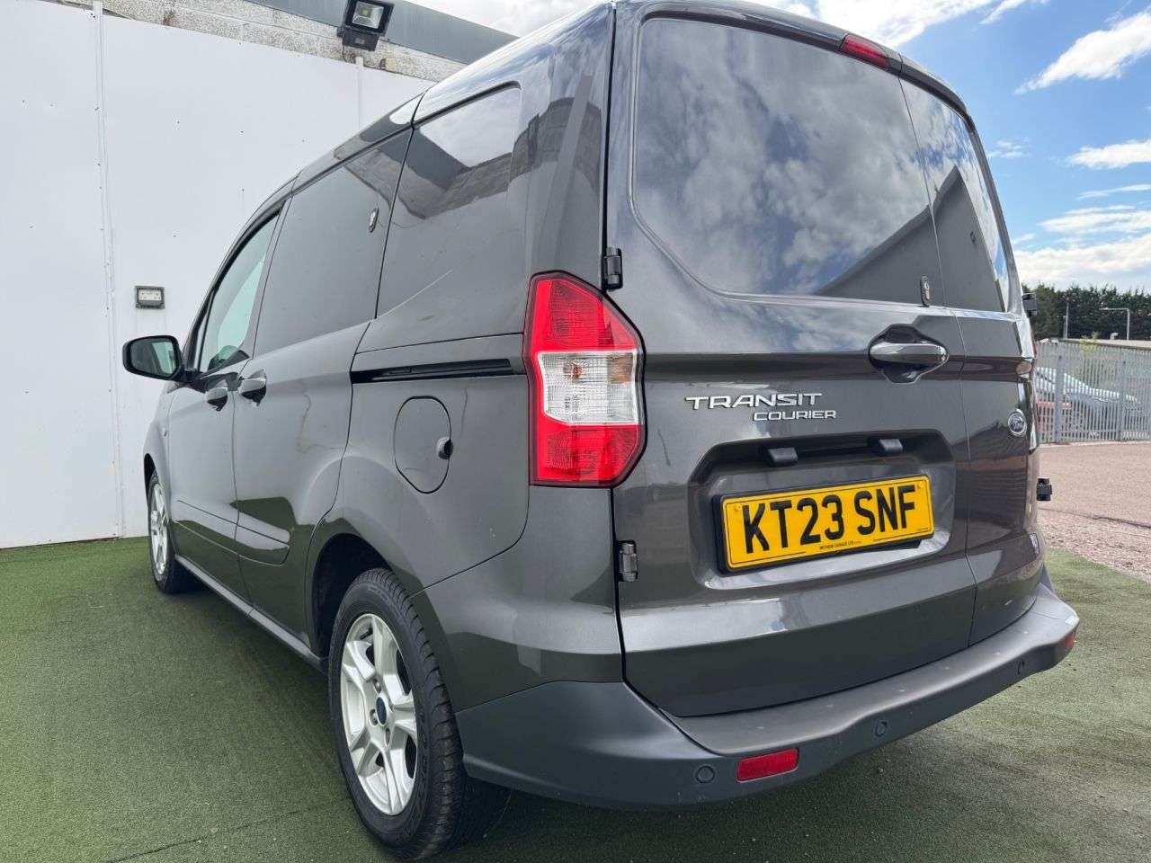 2023 FORD TRANSIT COURIER 2023 FORD TRANSIT COURIER