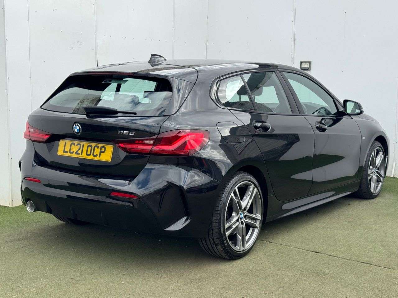 A 2021 BMW 1 SERIES 1.5 116d M Sport Hatchback 5dr Diesel DCT Euro 6 (s/s) (116 ps) A 2021 BMW 1 SERIES 1.5 116d M Sport Hatchback 5dr Diesel DCT Euro 6 (s/s) (116 ps)