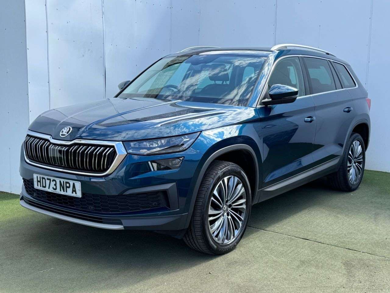A 2023 SKODA KODIAQ 2.0 TDI SE L Executive SUV 5dr Diesel DSG Euro 6 (s/s) (7 Seat) (150 ps) A 2023 SKODA KODIAQ 2.0 TDI SE L Executive SUV 5dr Diesel DSG Euro 6 (s/s) (7 Seat) (150 ps)