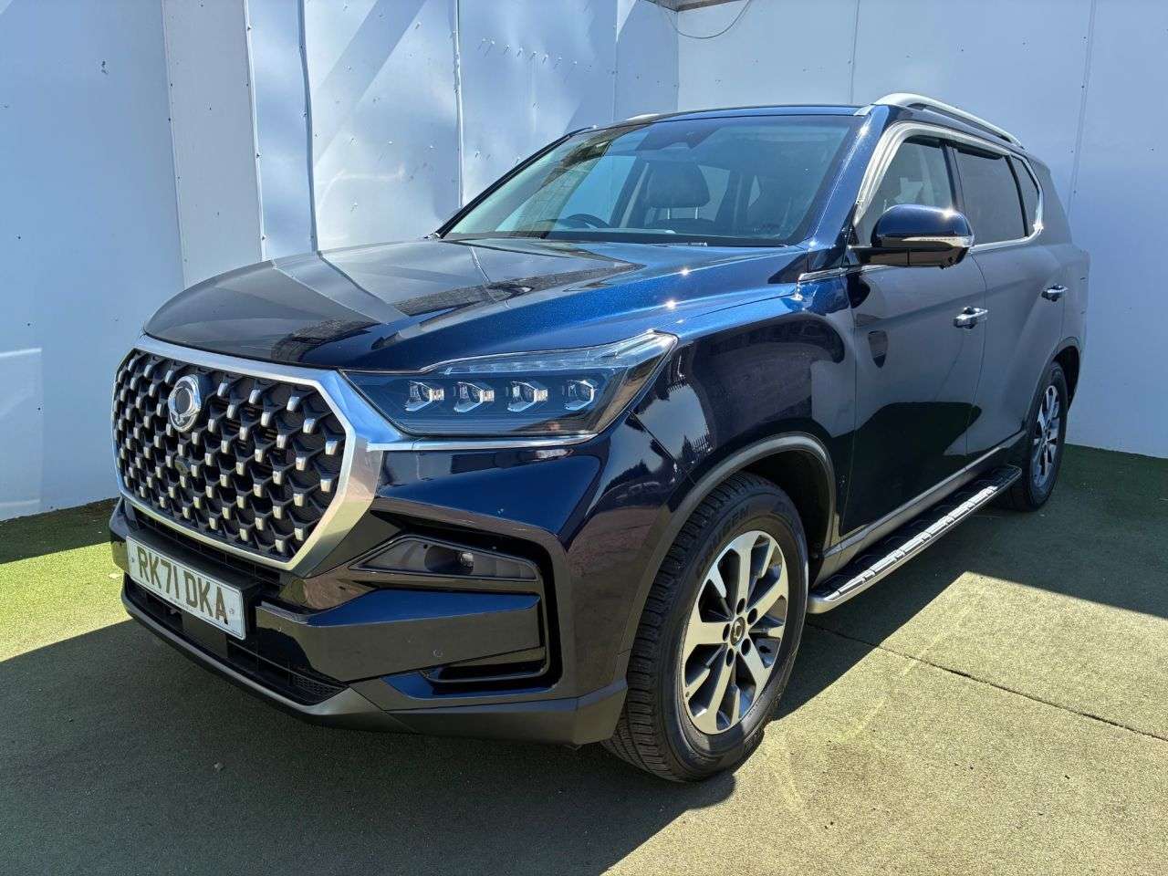 A 2021 SSANGYONG REXTON 2.2D Ultimate SUV 5dr Diesel T-Tronic 4WD Euro 6 (202 ps) A 2021 SSANGYONG REXTON 2.2D Ultimate SUV 5dr Diesel T-Tronic 4WD Euro 6 (202 ps)