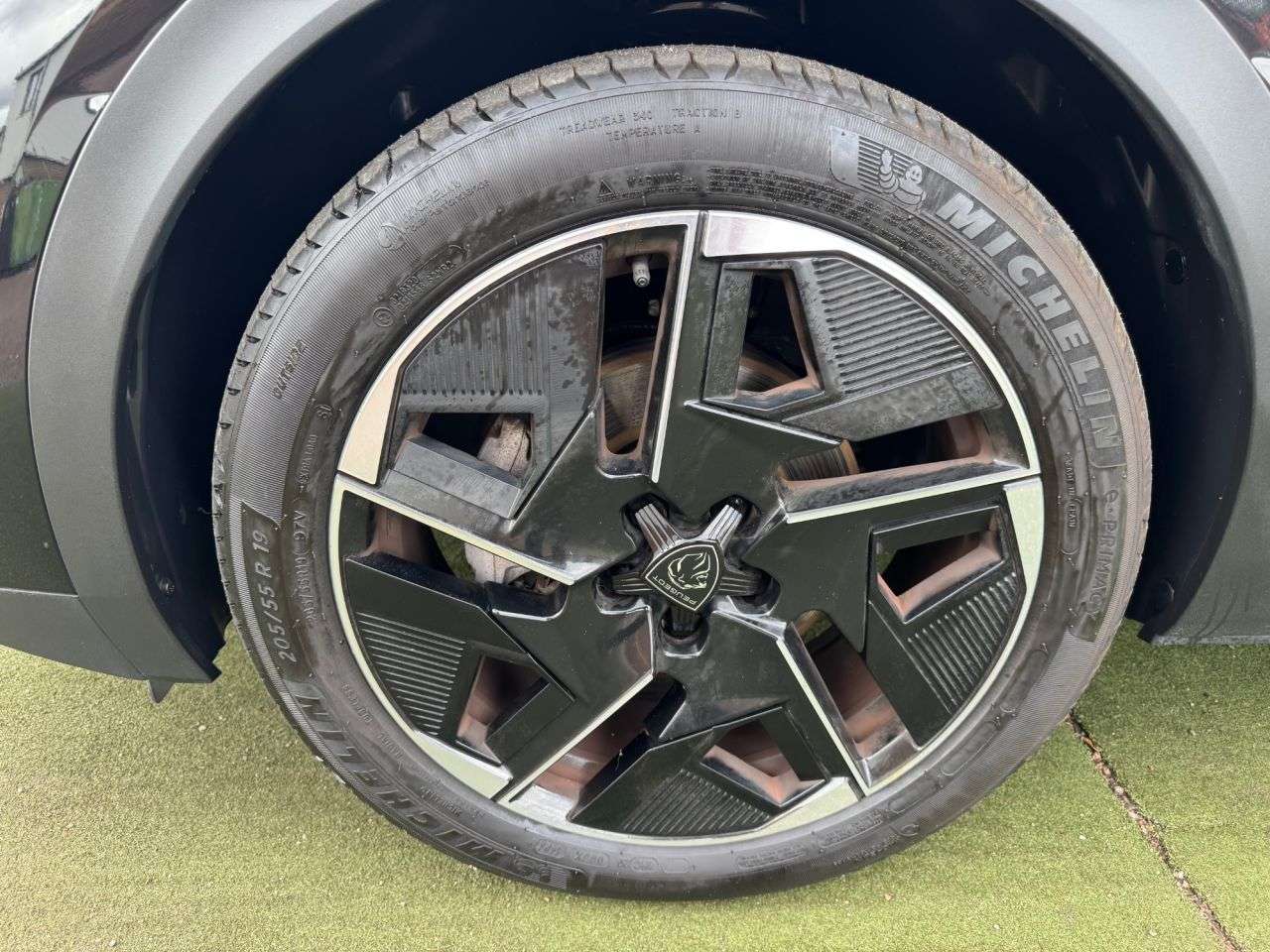 2024 PEUGEOT 408 2024 PEUGEOT 408