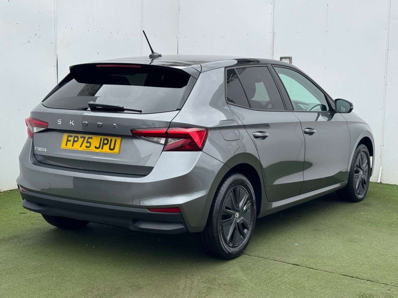 A 2026 SKODA FABIA 1.0 TSI Design Edition Hatchback 5dr Petrol DSG Euro 6 (s/s) (116 ps) A 2026 SKODA FABIA 1.0 TSI Design Edition Hatchback 5dr Petrol DSG Euro 6 (s/s) (116 ps)