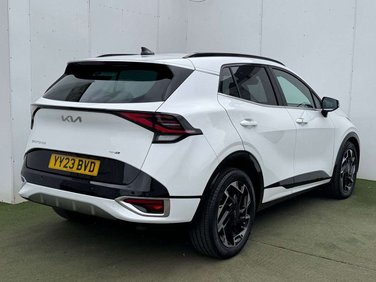 A 2023 KIA SPORTAGE 1.6 T-GDi GT-Line SUV 5dr Petrol Manual Euro 6 (s/s) (148 bhp) A 2023 KIA SPORTAGE 1.6 T-GDi GT-Line SUV 5dr Petrol Manual Euro 6 (s/s) (148 bhp)