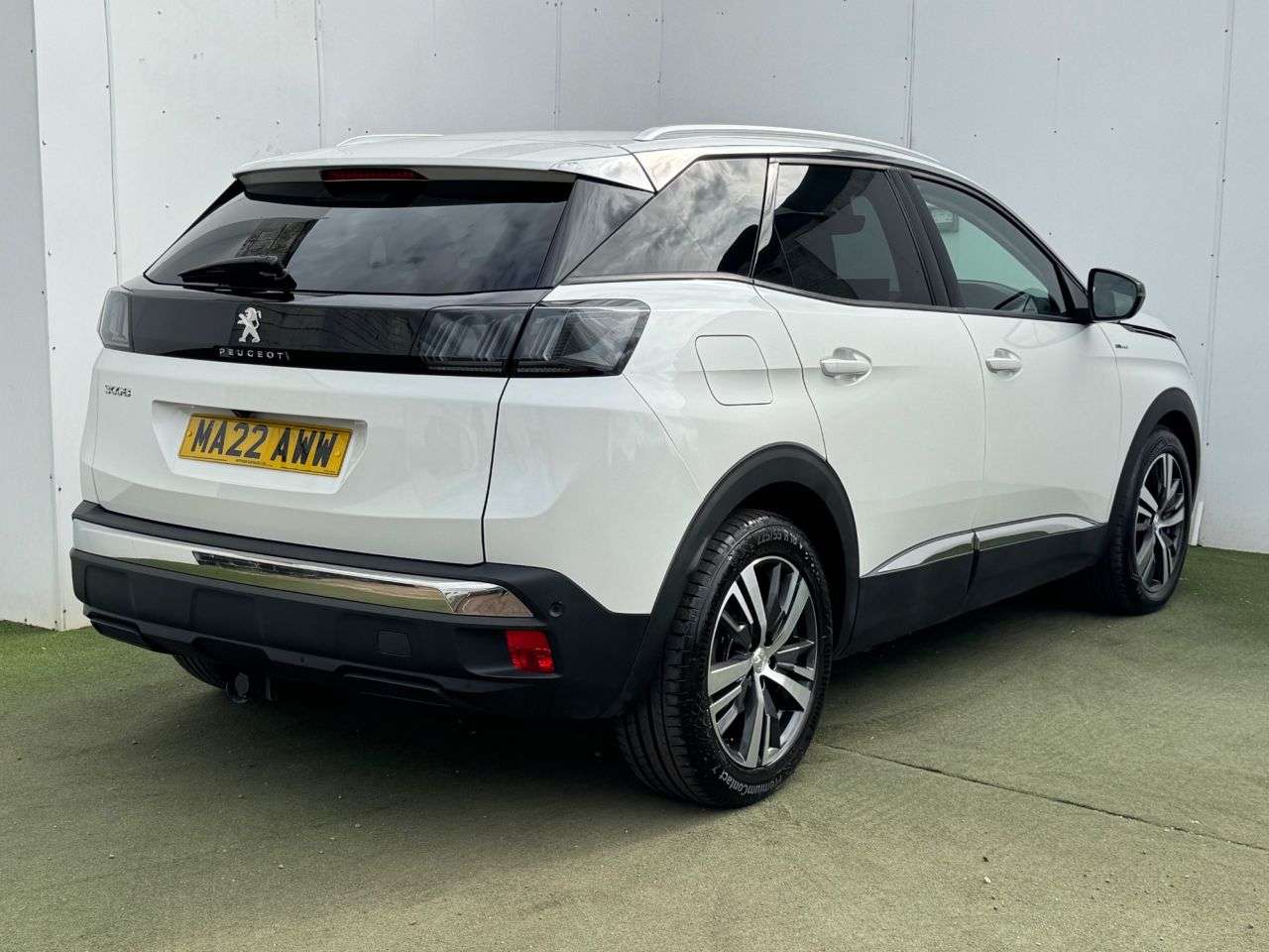 A 2022 PEUGEOT 3008 1.6 13.2kWh Allure Premium SUV 5dr Petrol Plug-in Hybrid e-EAT Euro 6 (s/s) A 2022 PEUGEOT 3008 1.6 13.2kWh Allure Premium SUV 5dr Petrol Plug-in Hybrid e-EAT Euro 6 (s/s)