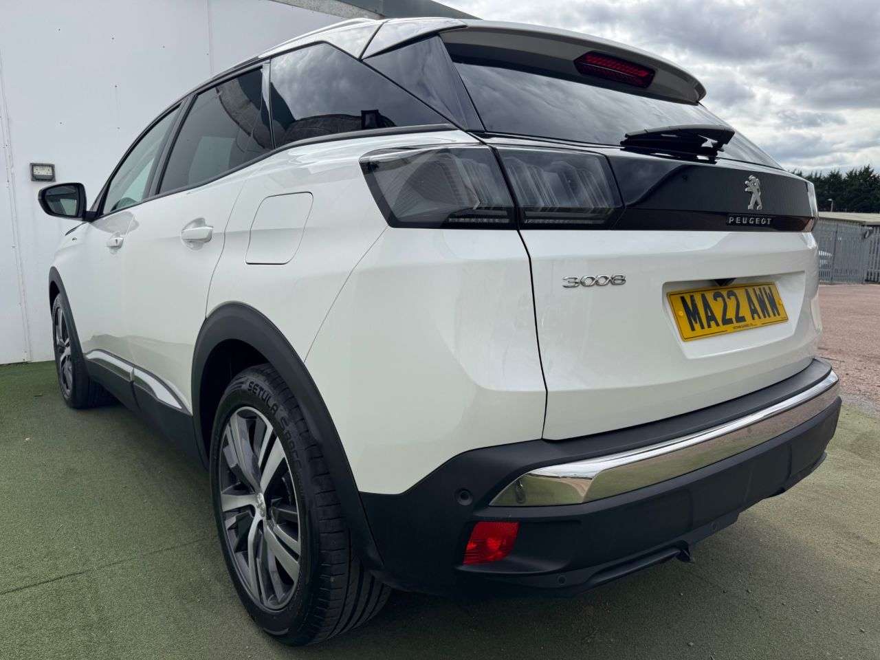 2022 PEUGEOT 3008 2022 PEUGEOT 3008