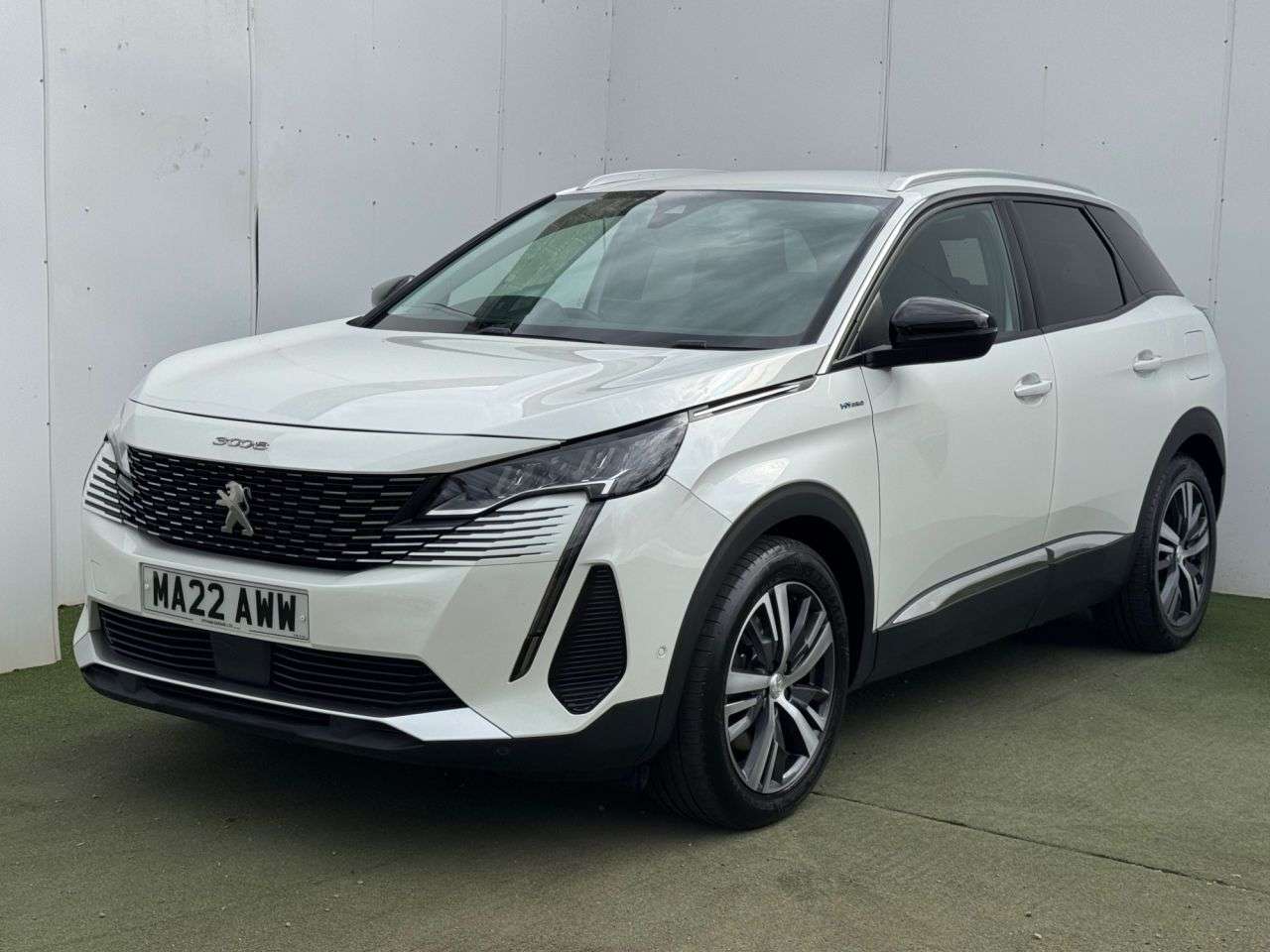 A 2022 PEUGEOT 3008 1.6 13.2kWh Allure Premium SUV 5dr Petrol Plug-in Hybrid e-EAT Euro 6 (s/s) A 2022 PEUGEOT 3008 1.6 13.2kWh Allure Premium SUV 5dr Petrol Plug-in Hybrid e-EAT Euro 6 (s/s)
