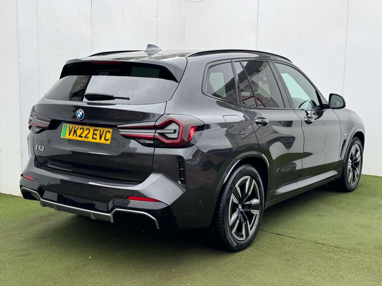 A 2022 BMW IX3 80kWh M Sport SUV 5dr Electric Auto (286 ps) A 2022 BMW IX3 80kWh M Sport SUV 5dr Electric Auto (286 ps)