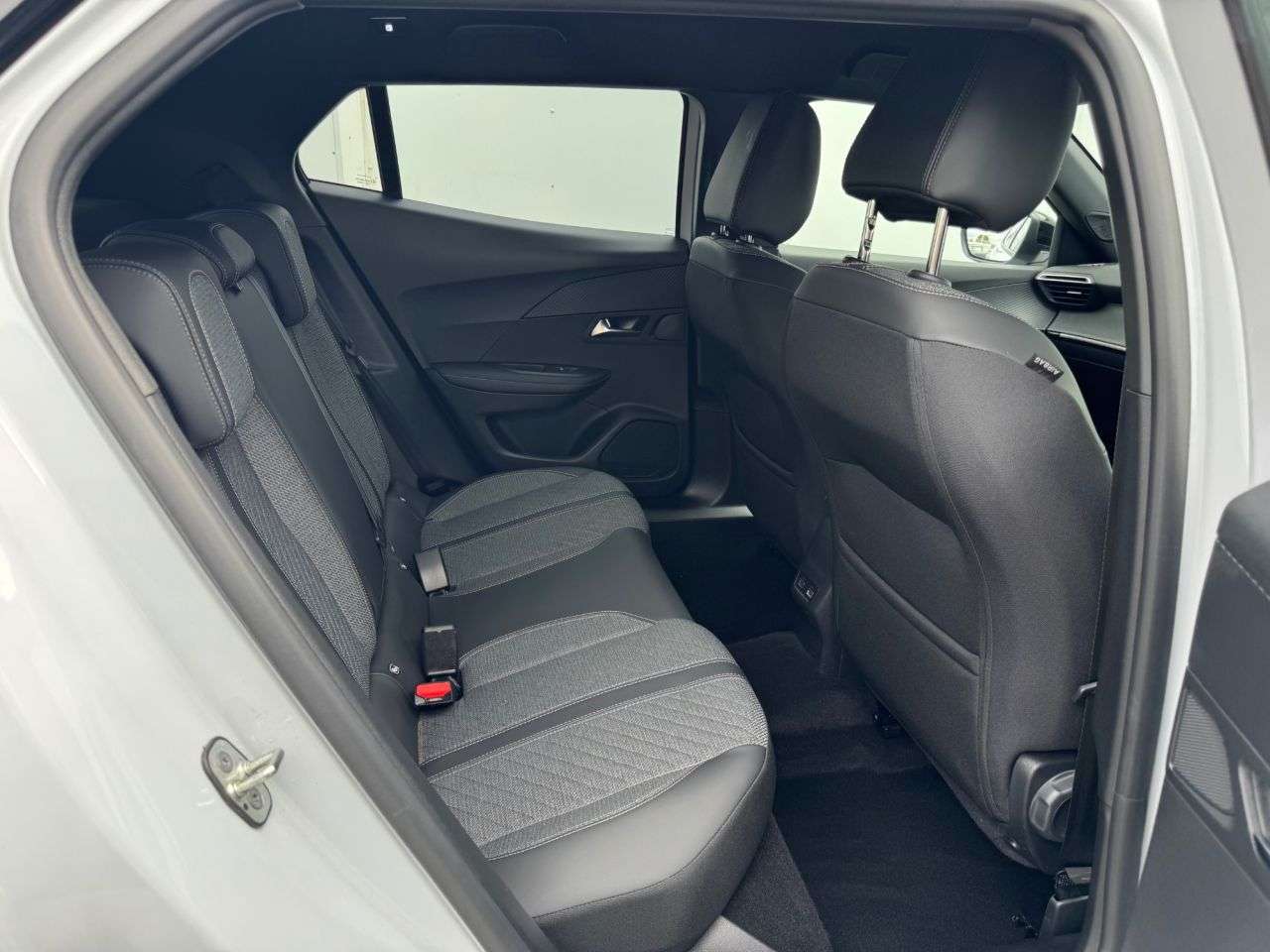 2024 PEUGEOT 2008 2024 PEUGEOT 2008