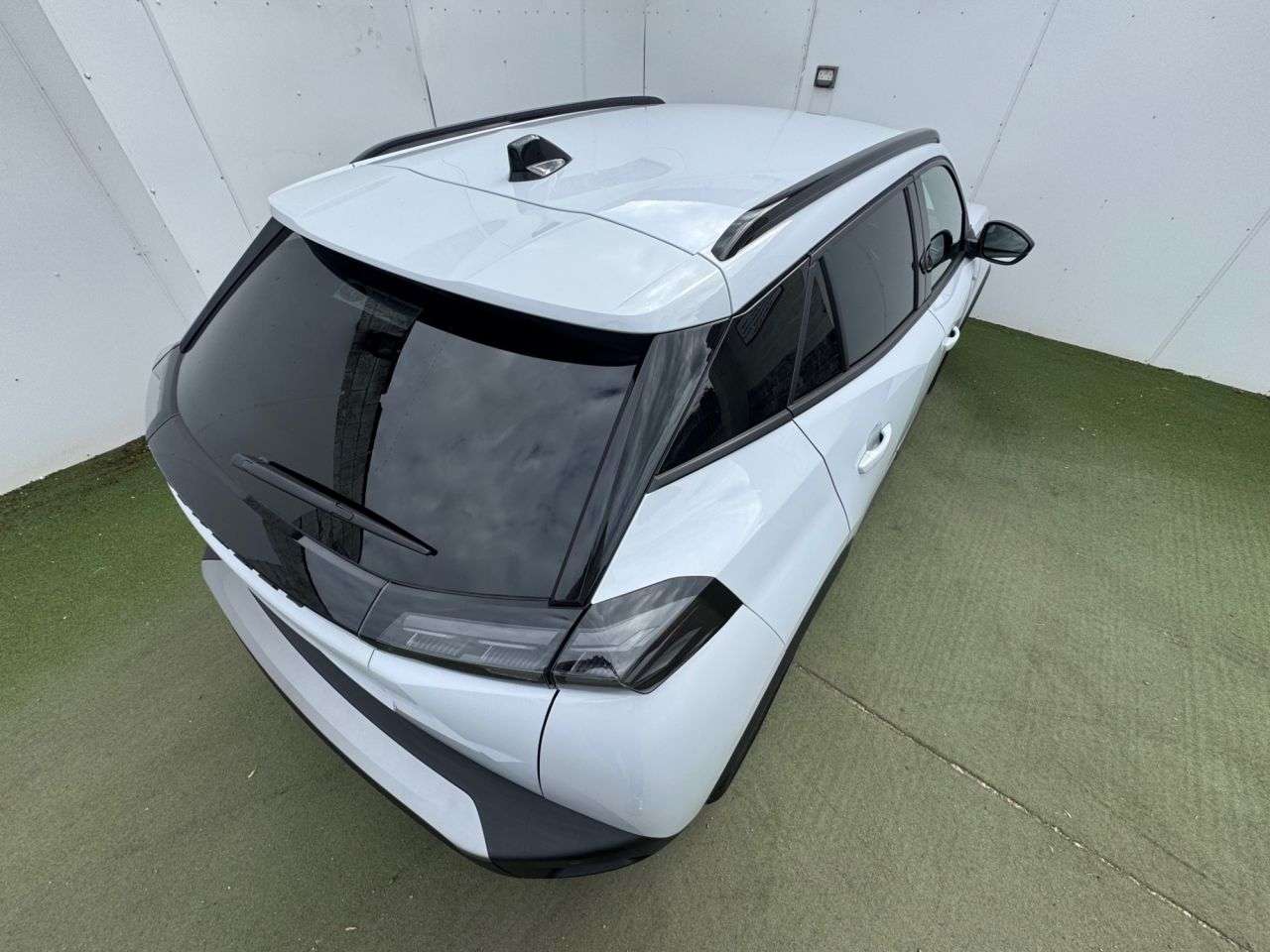 2024 PEUGEOT 2008 2024 PEUGEOT 2008