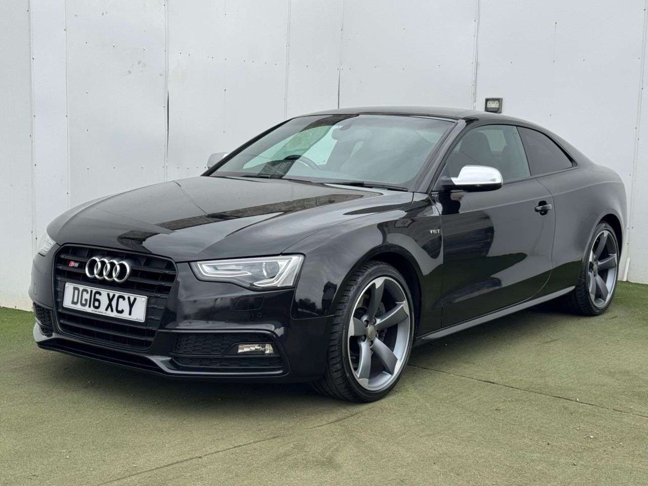 A 2016 AUDI S5 3.0 TFSI V6 Black Edition Coupe 2dr Petrol S Tronic quattro Euro 6 (s/s) (3 A 2016 AUDI S5 3.0 TFSI V6 Black Edition Coupe 2dr Petrol S Tronic quattro Euro 6 (s/s) (3