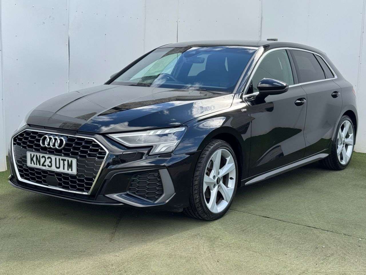 A 2023 AUDI A3 1.5 TFSI 35 S line Sportback 5dr Petrol S Tronic Euro 6 (s/s) (150 ps) A 2023 AUDI A3 1.5 TFSI 35 S line Sportback 5dr Petrol S Tronic Euro 6 (s/s) (150 ps)