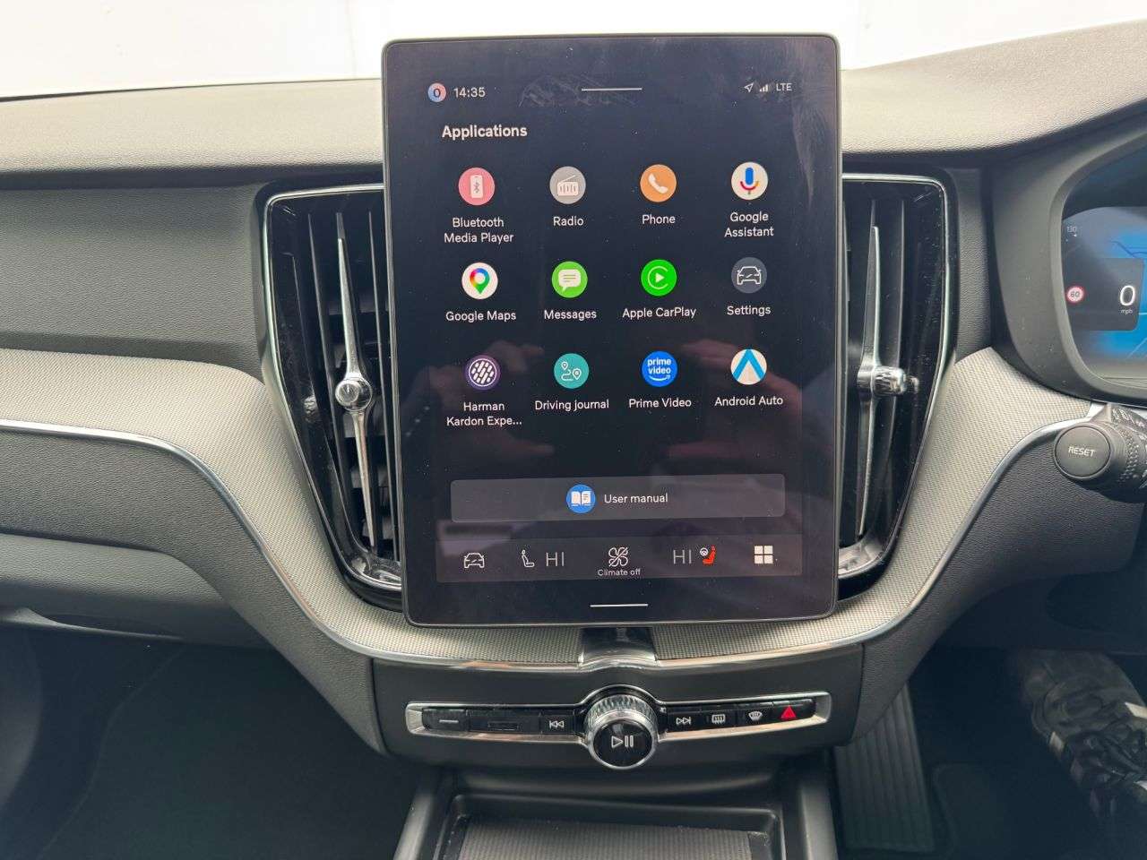 2025 VOLVO XC60 2025 VOLVO XC60