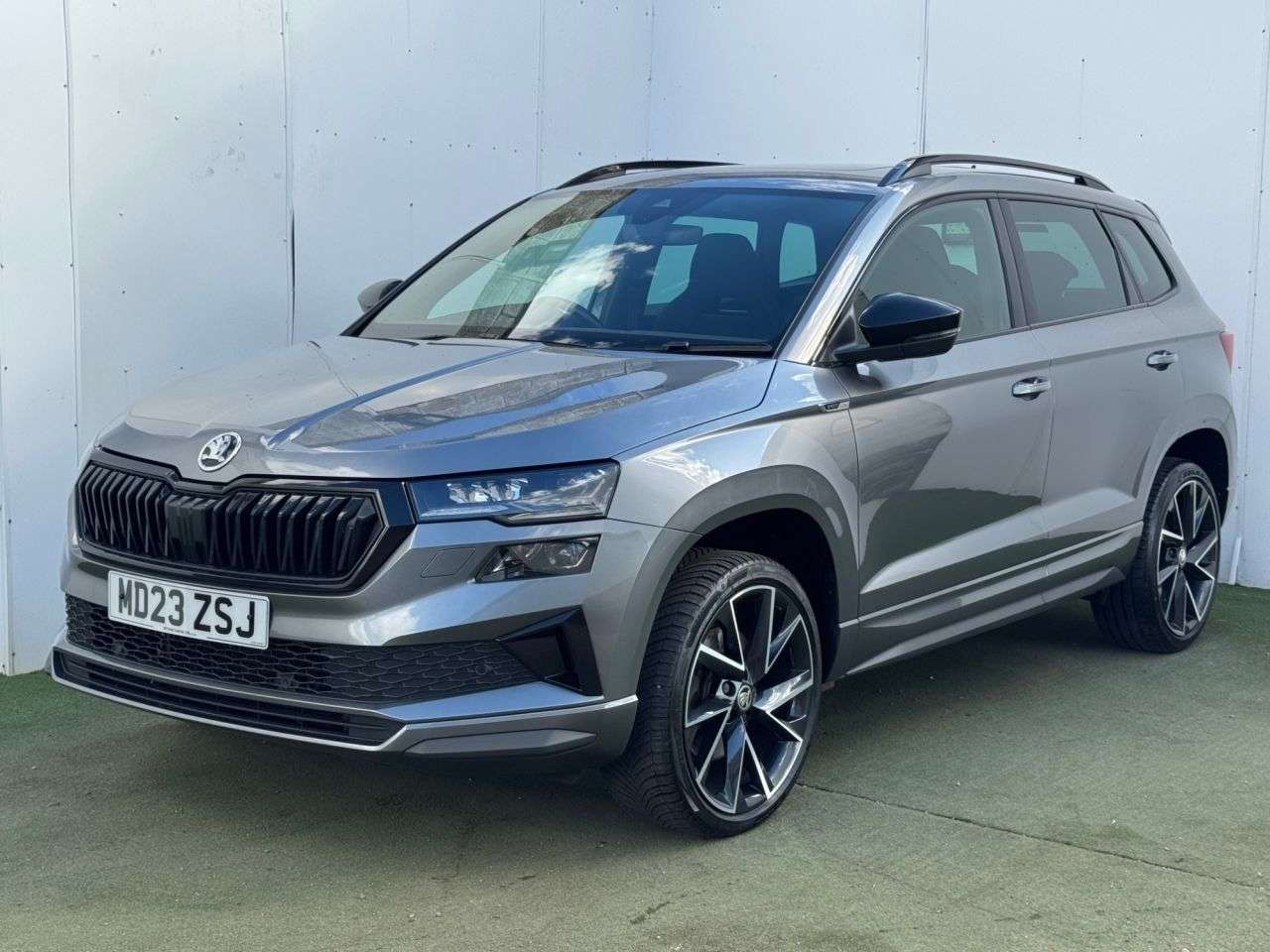 A 2023 SKODA KAROQ 1.5 TSI ACT SportLine SUV 5dr Petrol DSG Euro 6 (s/s) (150 ps) A 2023 SKODA KAROQ 1.5 TSI ACT SportLine SUV 5dr Petrol DSG Euro 6 (s/s) (150 ps)