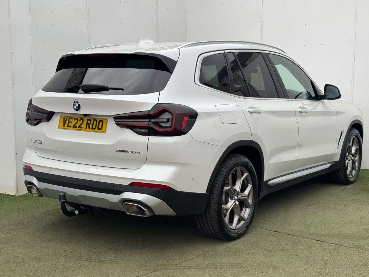 A 2022 BMW X3 2.0 20d MHT xLine SUV 5dr Diesel Hybrid Auto xDrive Euro 6 (s/s) (190 ps) A 2022 BMW X3 2.0 20d MHT xLine SUV 5dr Diesel Hybrid Auto xDrive Euro 6 (s/s) (190 ps)