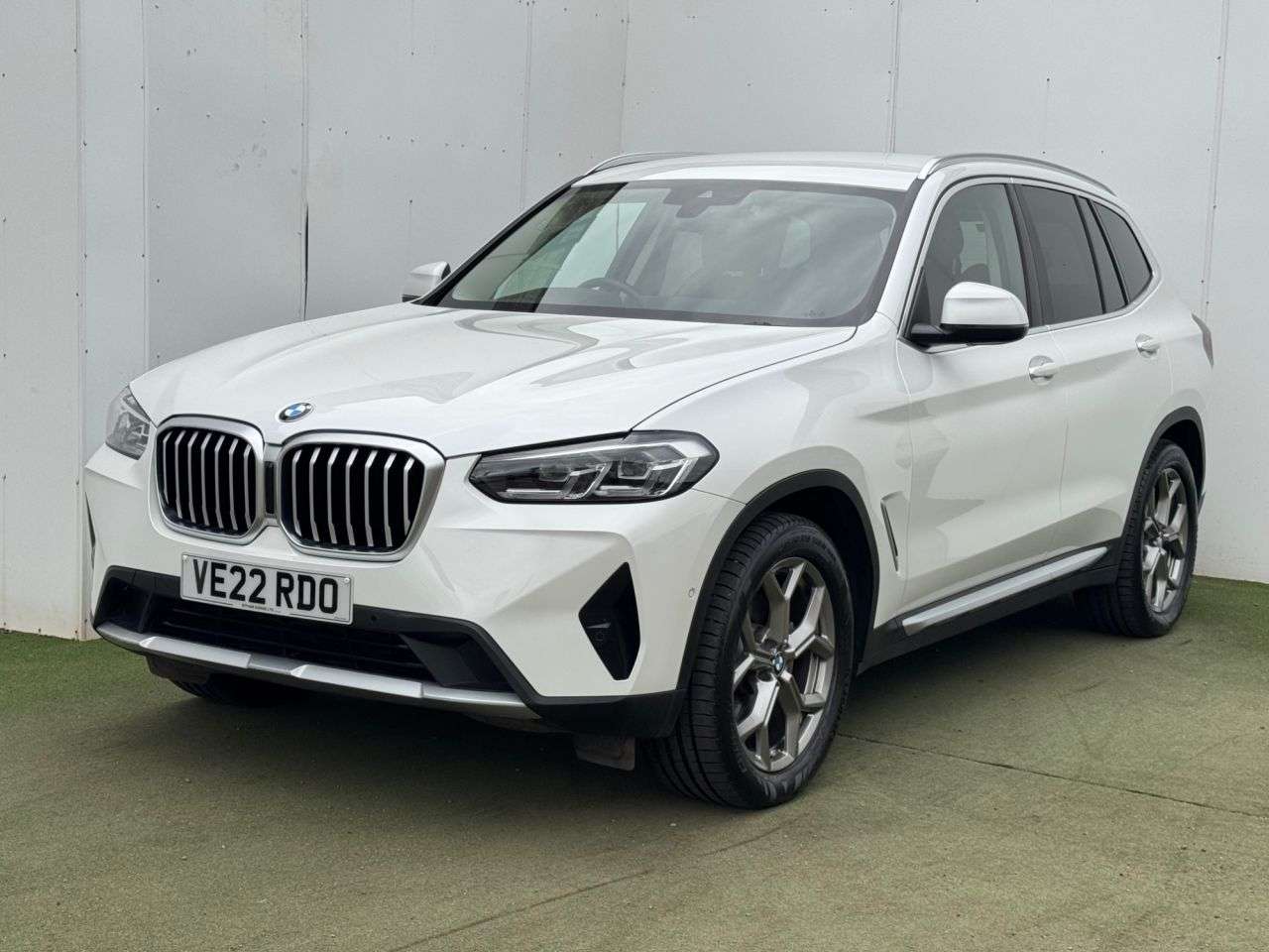 A 2022 BMW X3 2.0 20d MHT xLine SUV 5dr Diesel Hybrid Auto xDrive Euro 6 (s/s) (190 ps) A 2022 BMW X3 2.0 20d MHT xLine SUV 5dr Diesel Hybrid Auto xDrive Euro 6 (s/s) (190 ps)